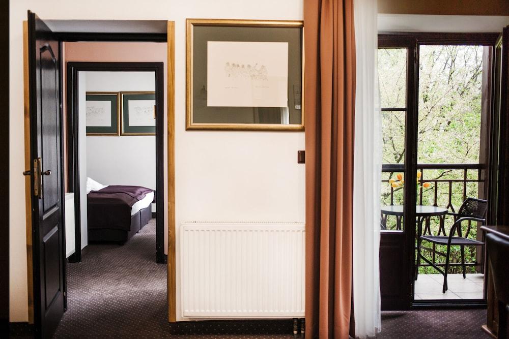 Hotel Eden Krasków Εξωτερικό φωτογραφία