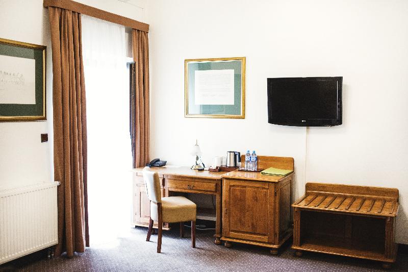 Hotel Eden Krasków Εξωτερικό φωτογραφία